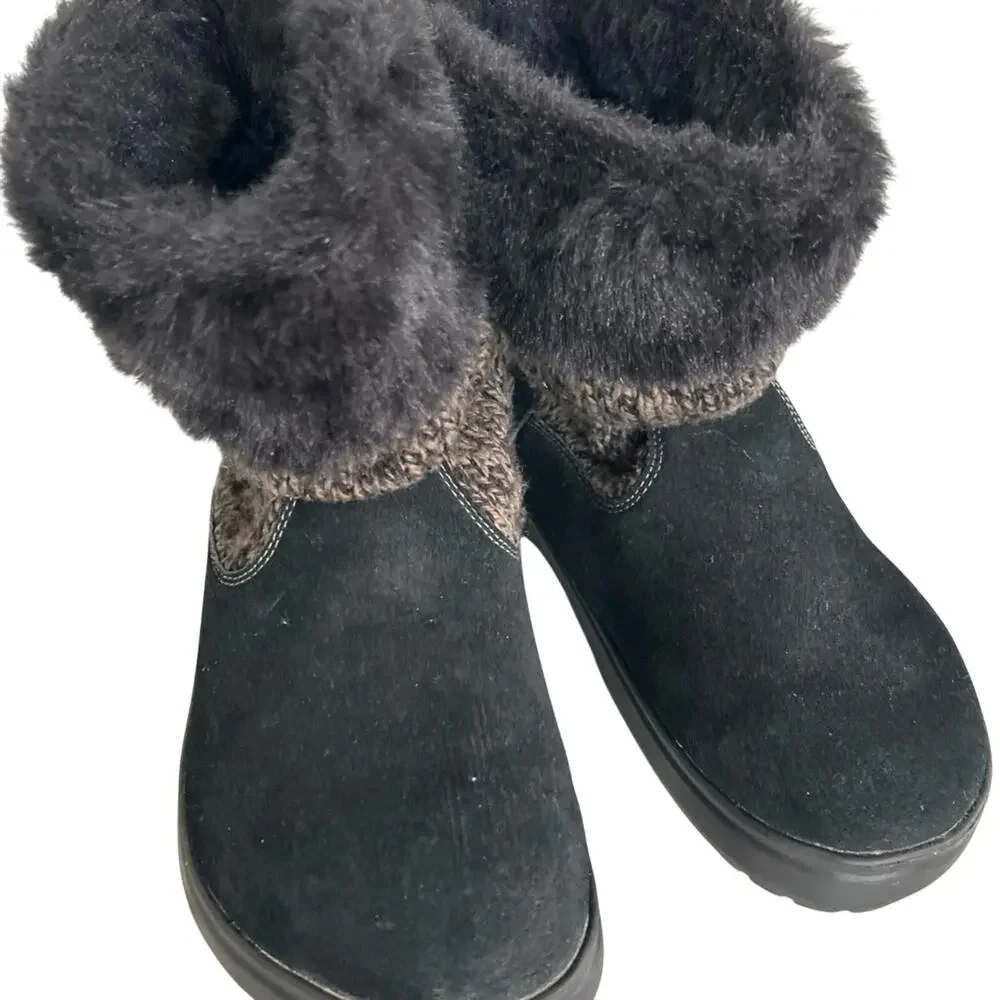 Crocs Women’s Black Cozycrocs Booties